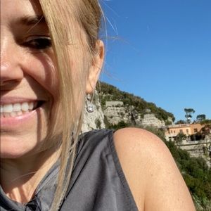 Meet your Posher, Jenn